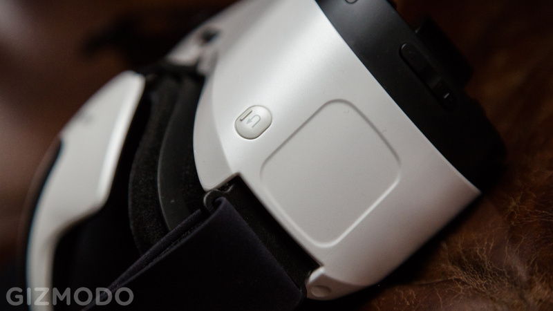 Illustration for article titled Samsung Gear VR Review: Hell Yes I Will Strap This Phone to My Face